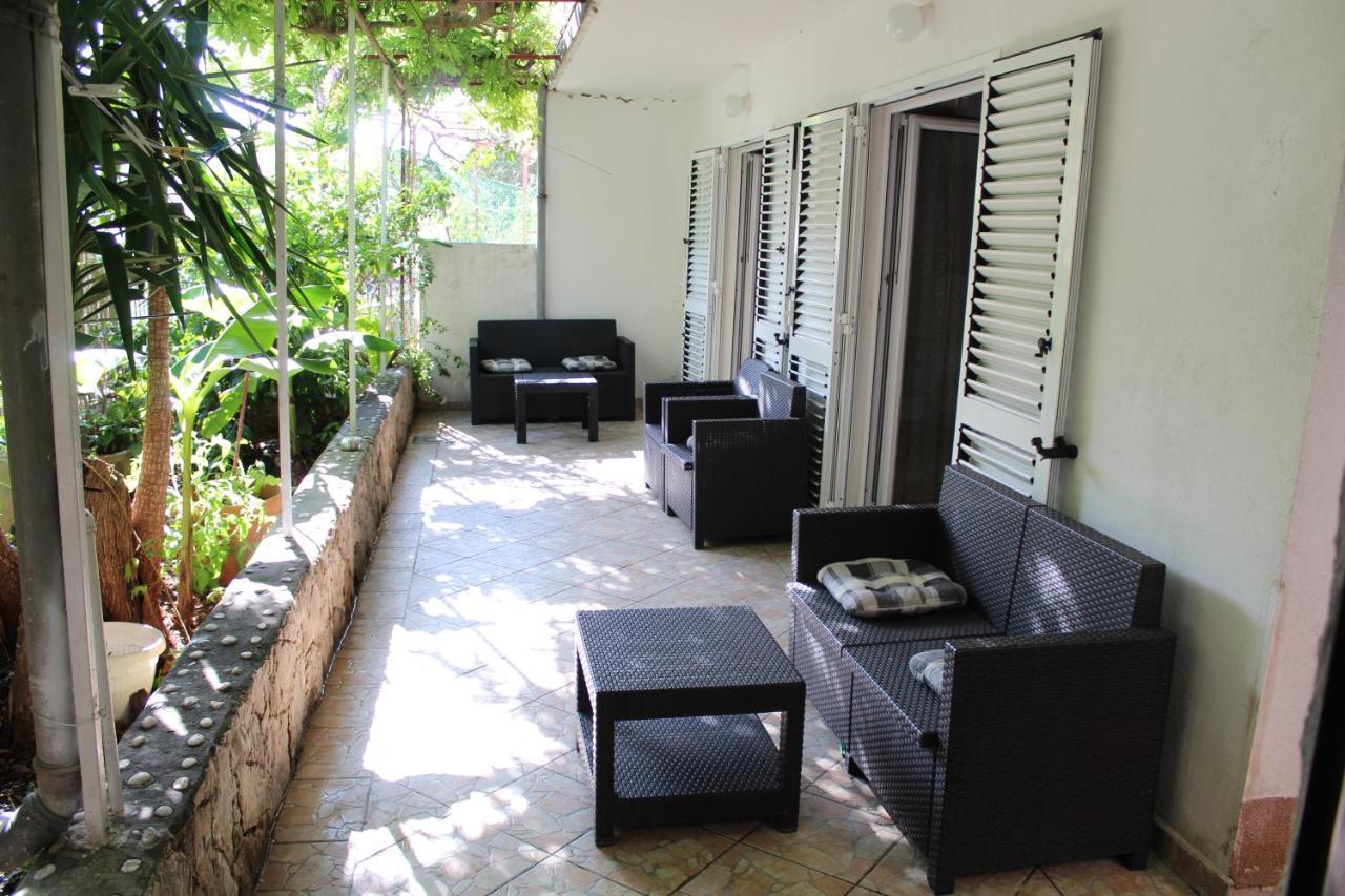 Nikola Leko Guest House Hvar Town Exterior foto